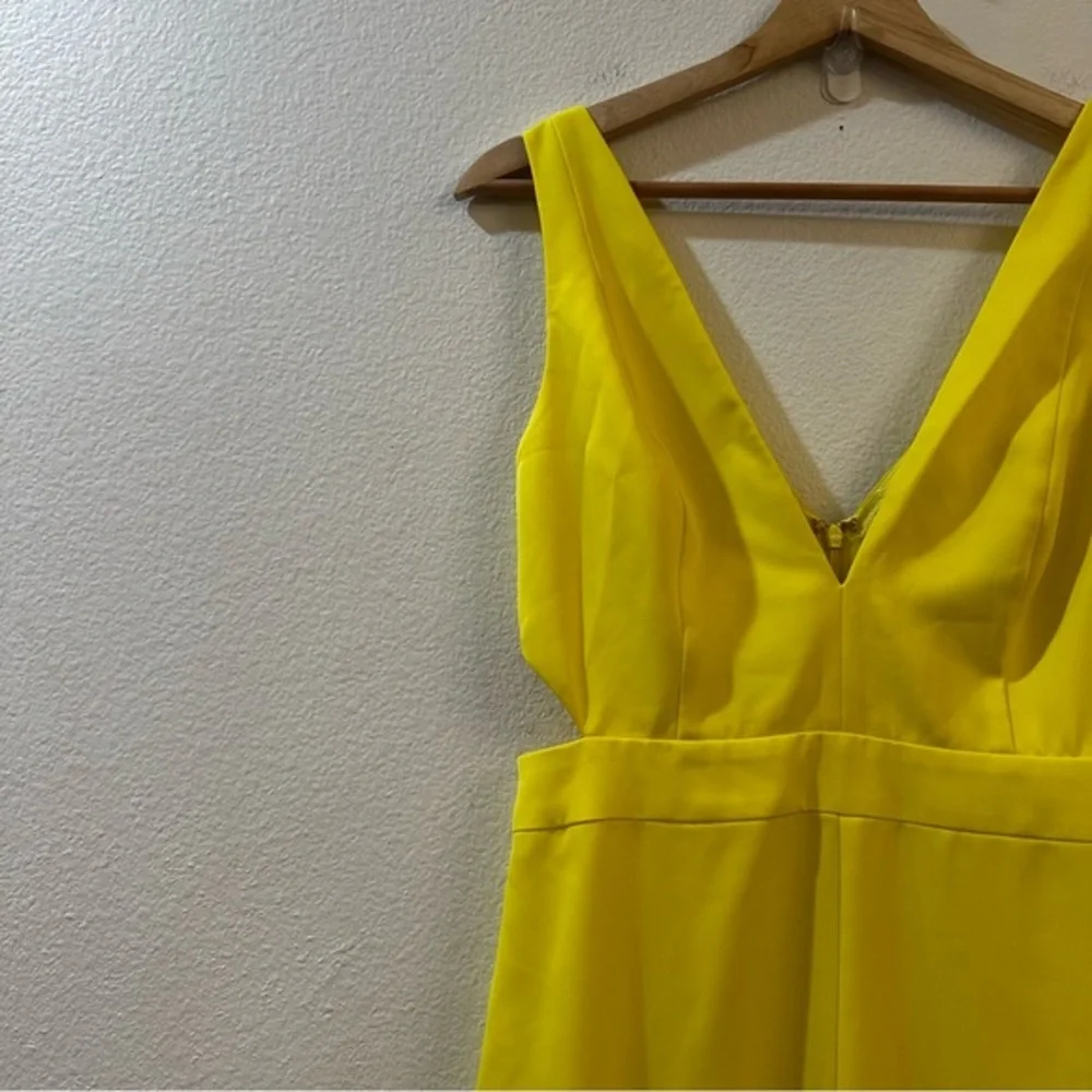 NBD Women's Greta Gown Cut Out Maxi Dress in Yeillow Size Small‎ NWT - Picture 4 of 11